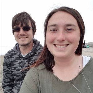 Meet your Posher, Casey